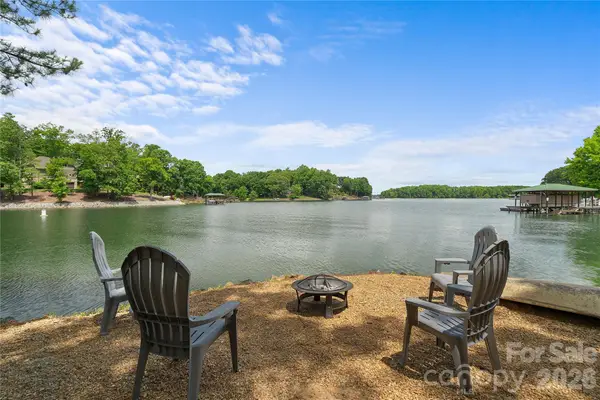 121 Rhinehill Drive, Mooresville, NC 28117