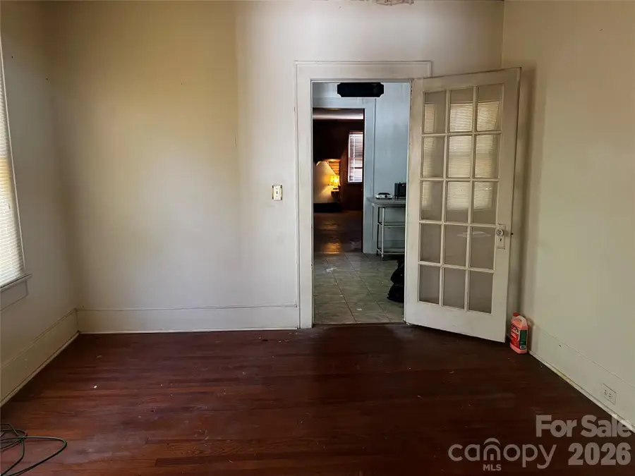 610 Clara Street, Newberry, SC 29108 - #2