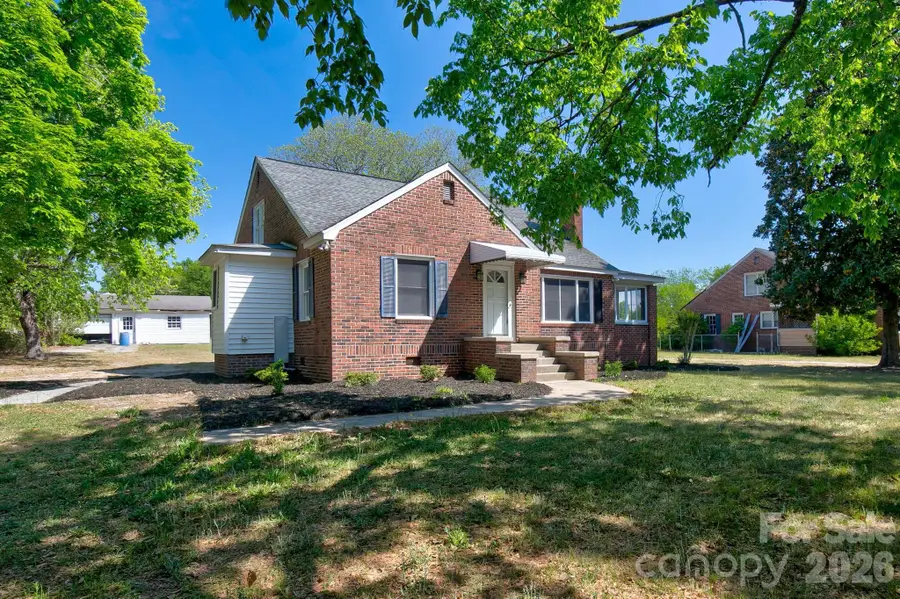 409 E Maynard Street, Pageland, SC 29728 - #3