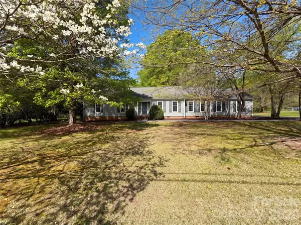 1614 Colfax Drive Se, Concord, NC 28025