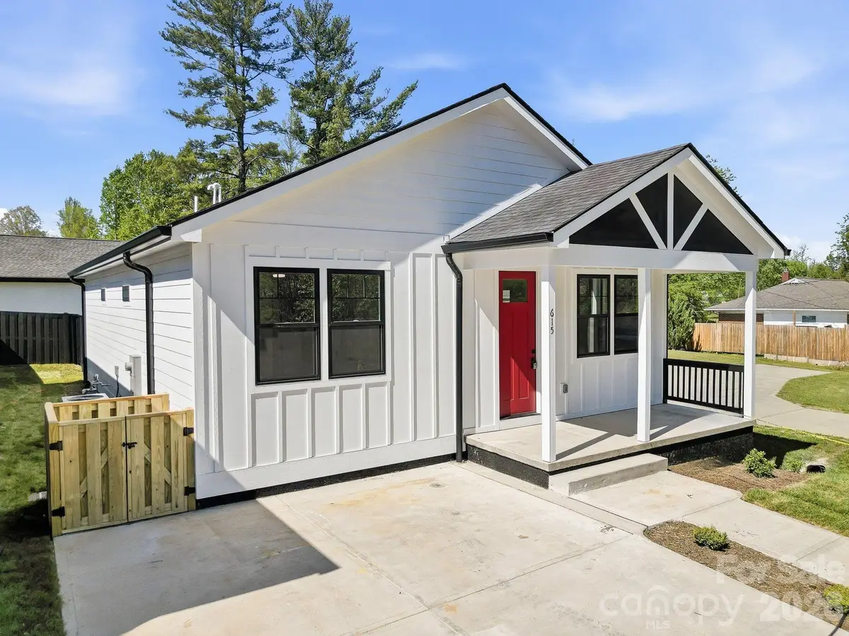 615 W Allen Street, Hendersonville, NC 28739 - #1