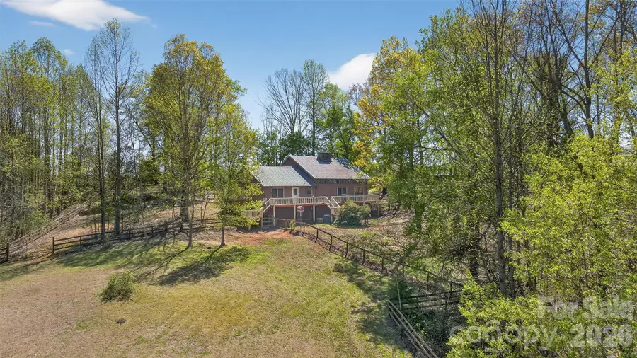 405 Loop Road, Campobello, SC 29322 - #2