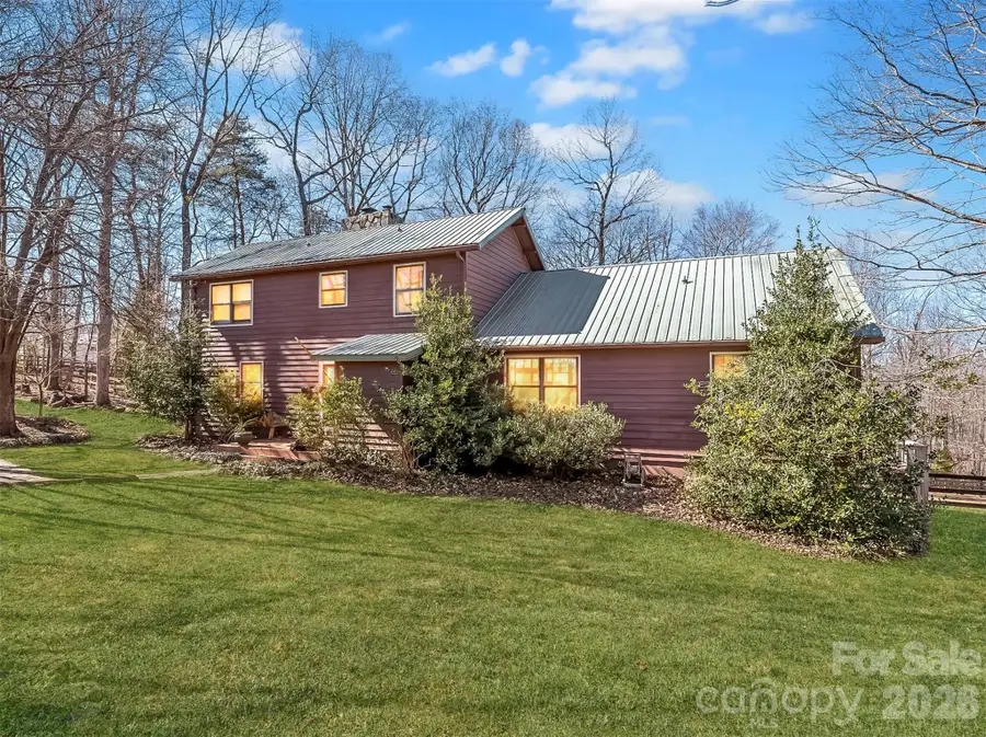 405 Loop Road, Campobello, SC 29322 - #3