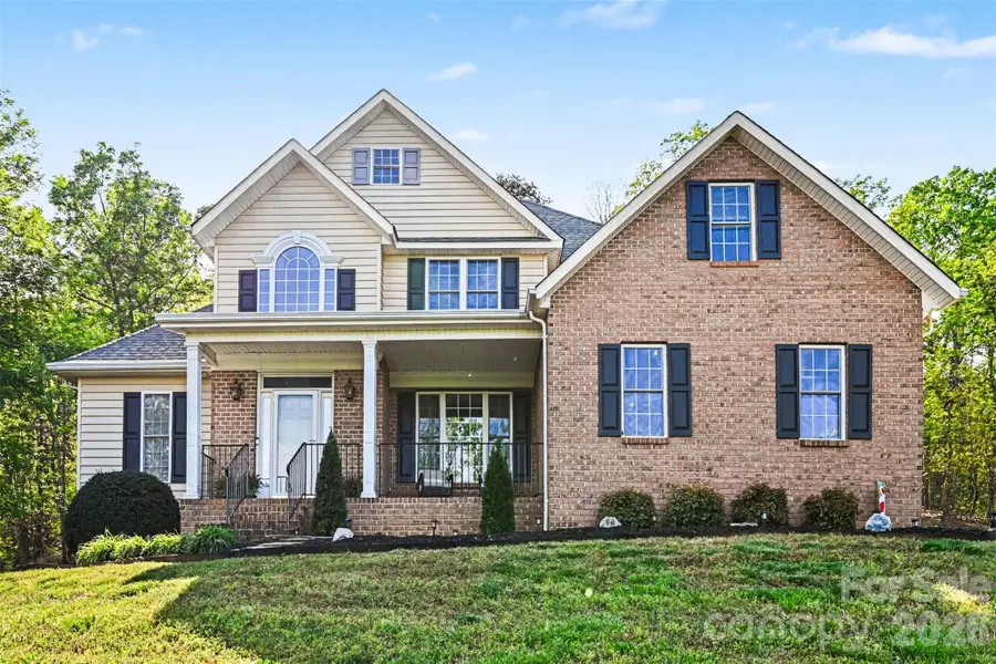 7940 Oakmont Court, Hickory, NC 28602 - #2