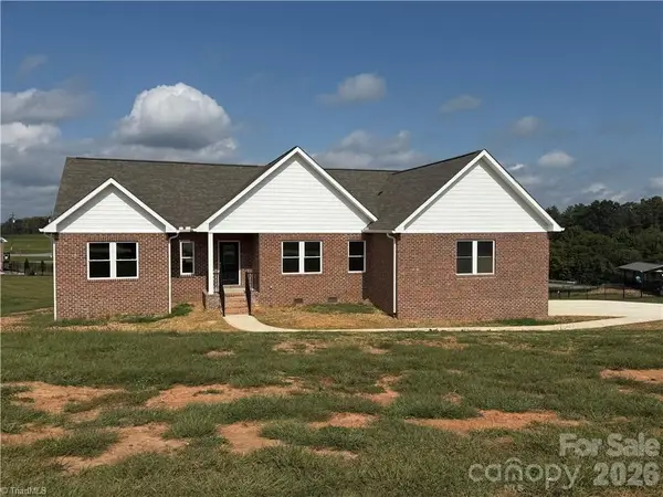130 Oak Pointe Lane, Wilkesboro, NC 28697