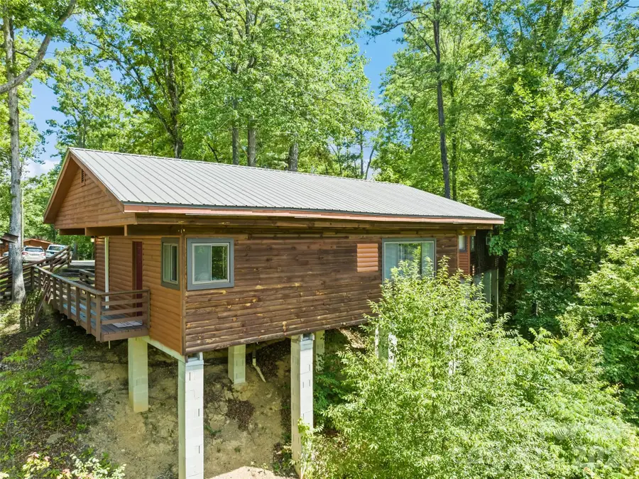 299 Blue Ridge Parkway, Bryson City, NC 28713 - #2