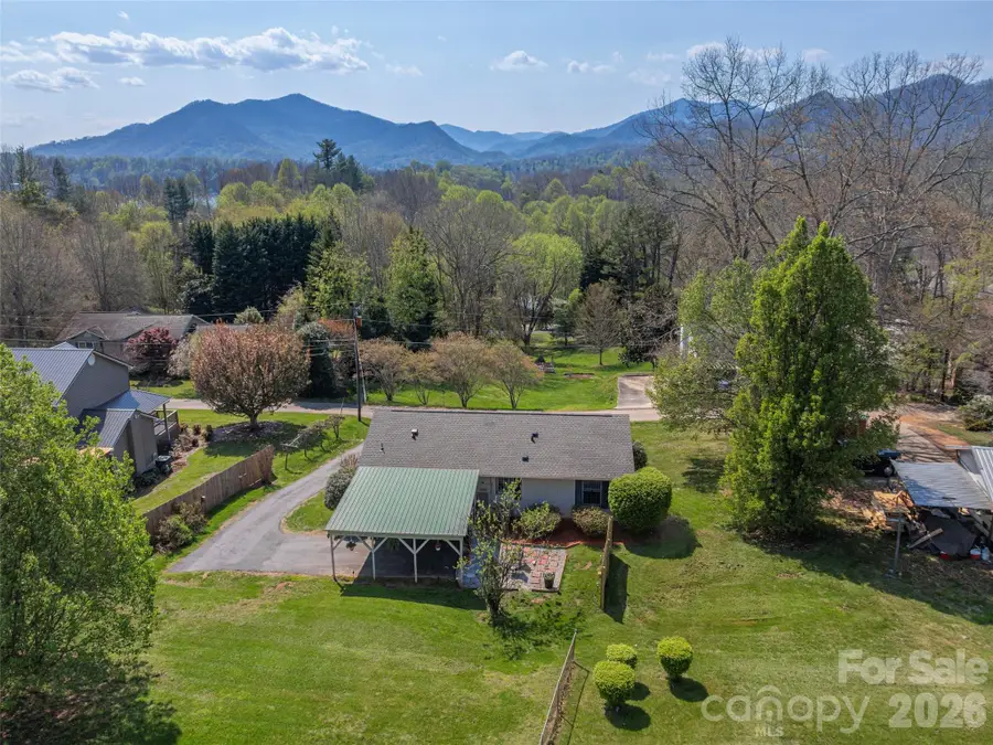 86 Hideaway Lane, Waynesville, NC 28785 - #2