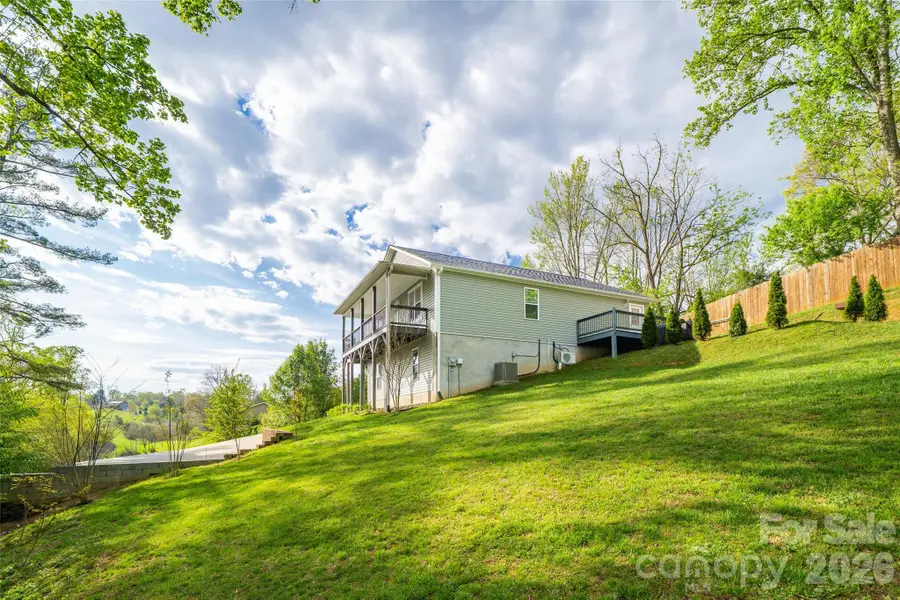 16 Danielbrooke Drive, Asheville, NC 28806 - #2