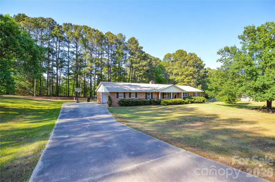 97 Robin Road, Wadesboro, NC 28170 - #2