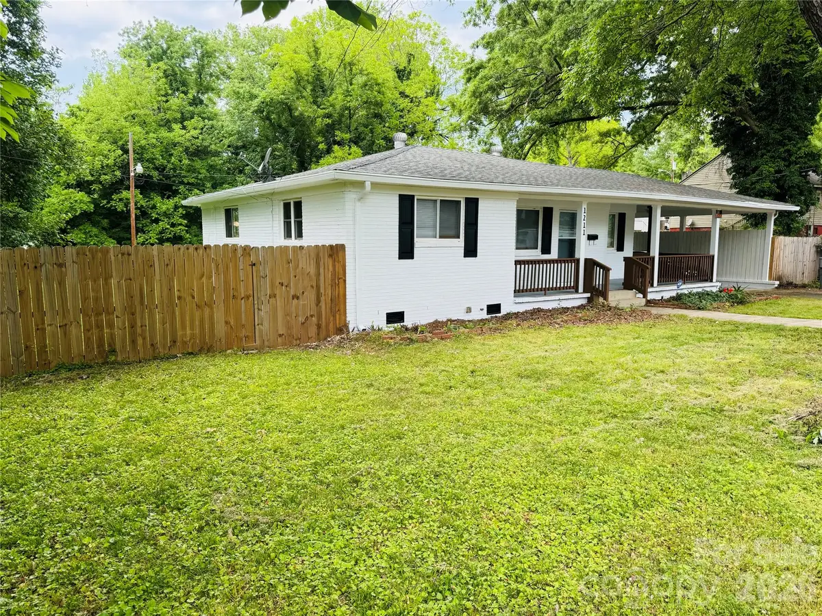1211 Campus Street, Charlotte, NC 28216 - #1