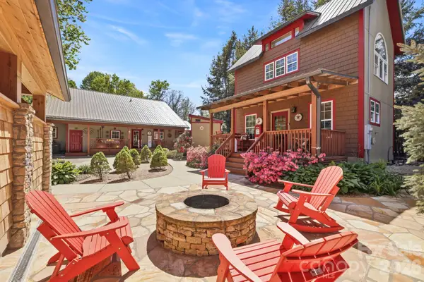 107 5th Street, Black Mountain, NC 28711