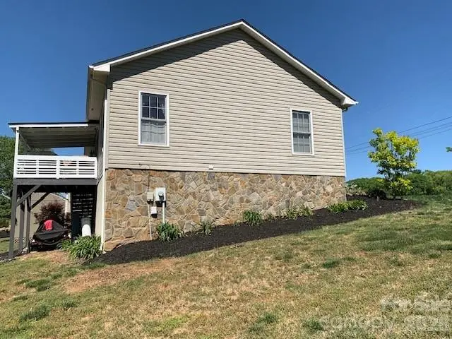 3061 Dry Ponds Road, Granite Falls, NC 28630 - #3