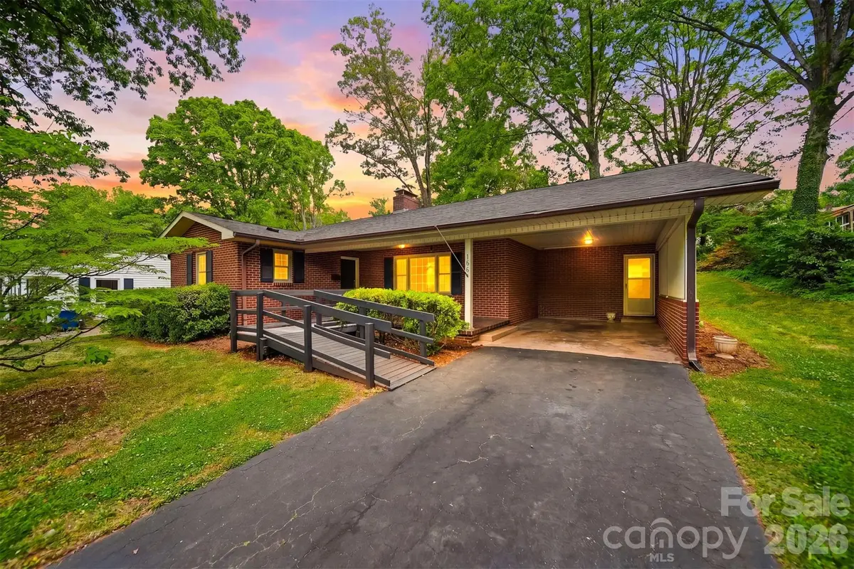 105 Ann Street, Morganton, NC 28655 - #1