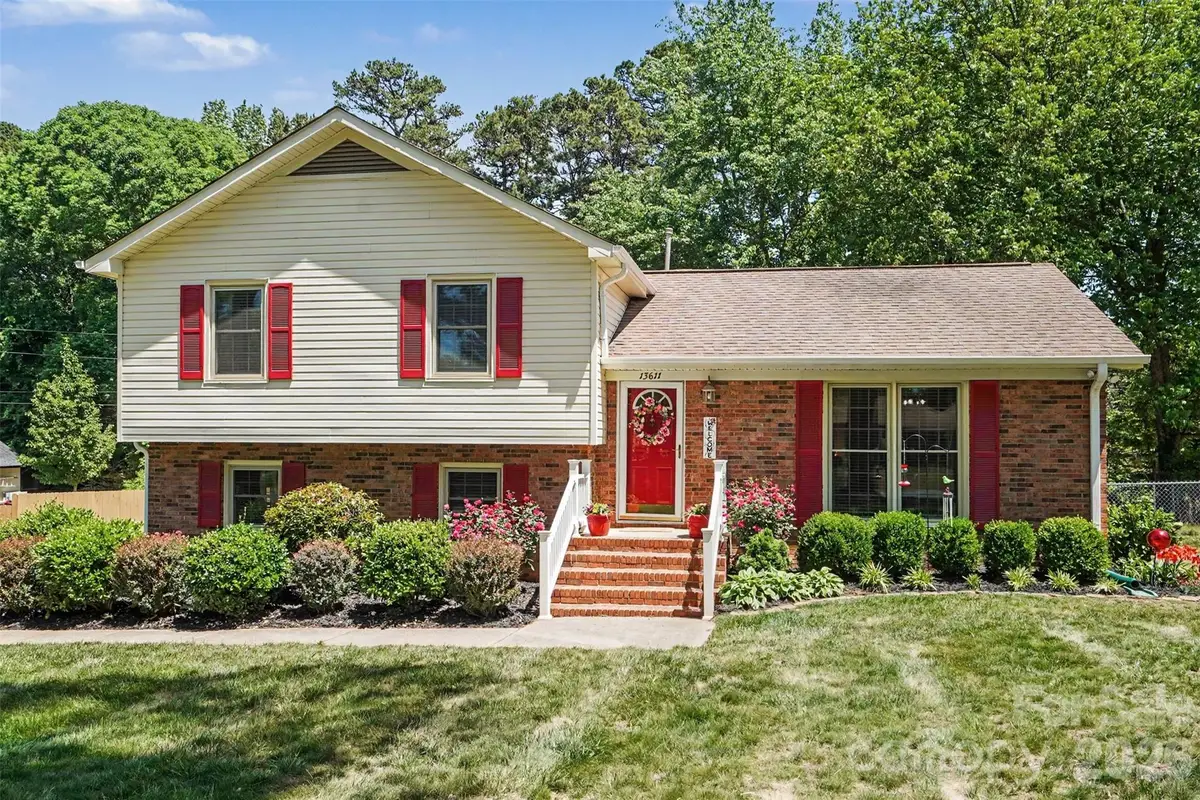 13611 Idlefield Lane, Matthews, NC 28105 - #1