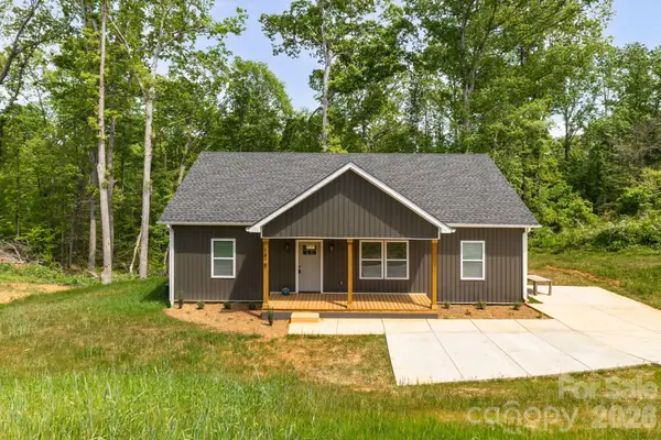 1475 32nd Street Sw, Hickory, NC 28602