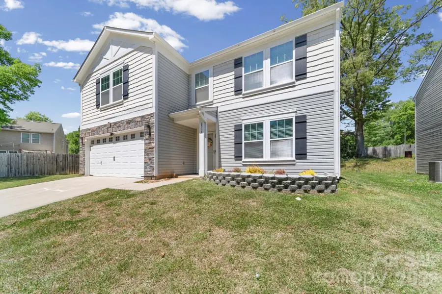 6514 Glenmoor Drive, Charlotte, NC 28214 - #2