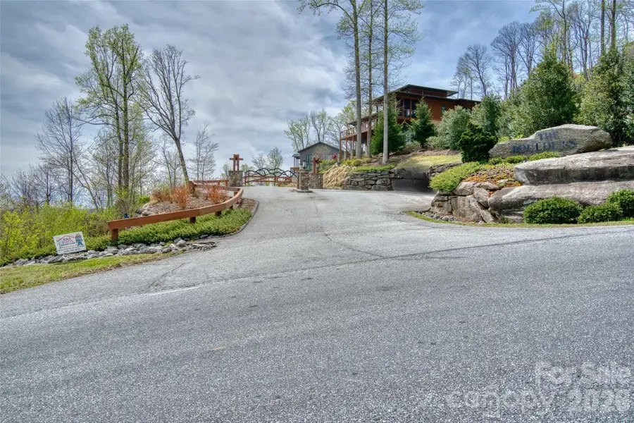 R4 Curtain Bluff, Hendersonville, NC 28791 - #3