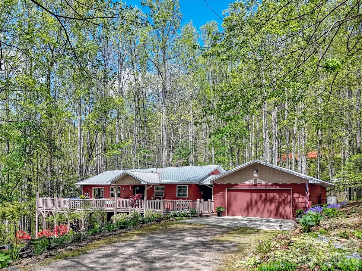 211 Rustic Road, Waynesville, NC 28786 - #1