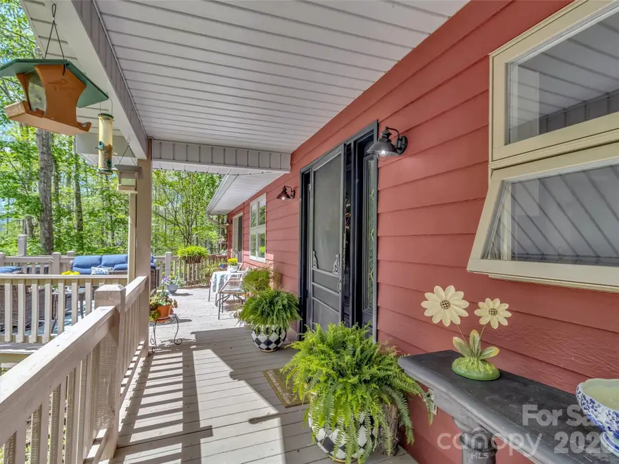 211 Rustic Road, Waynesville, NC 28786 - #2