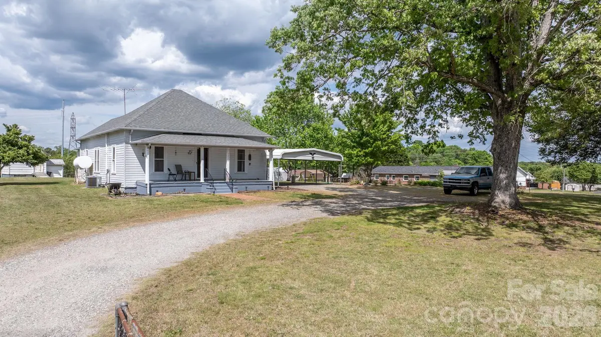 3492 Icard Rhodhiss Road, Connelly Springs, NC 28612 - #1