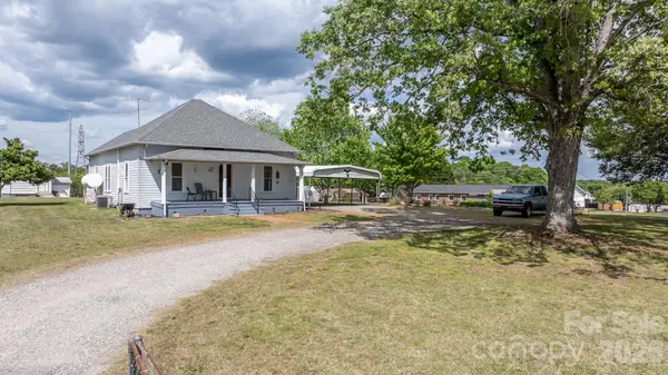 3492 Icard Rhodhiss Road, Connelly Springs, NC 28612
