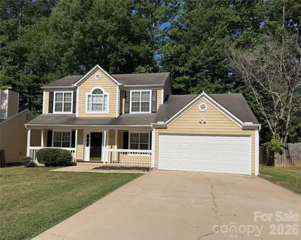 6017 Black Bear Court, Charlotte, NC 28214