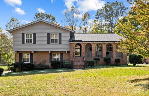 7037 Crossridge Road, Charlotte, NC 28214