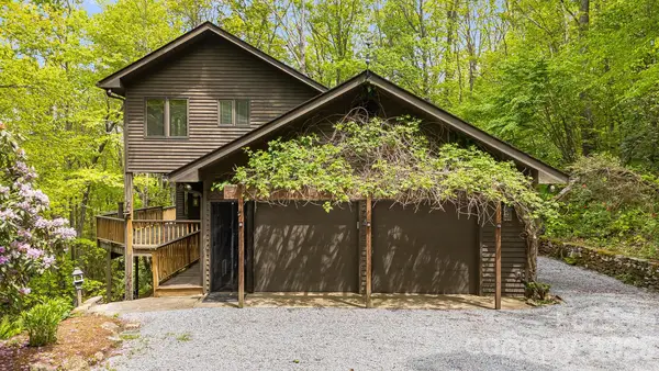 24 Smokey Road, Asheville, NC 28803