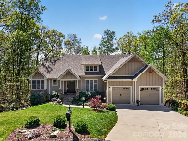 67 Little Sunset Court, Hendersonville, NC 28739