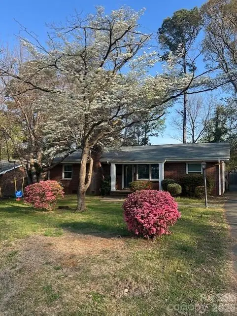 4409 Ivanhoe Place, Charlotte, NC 28205