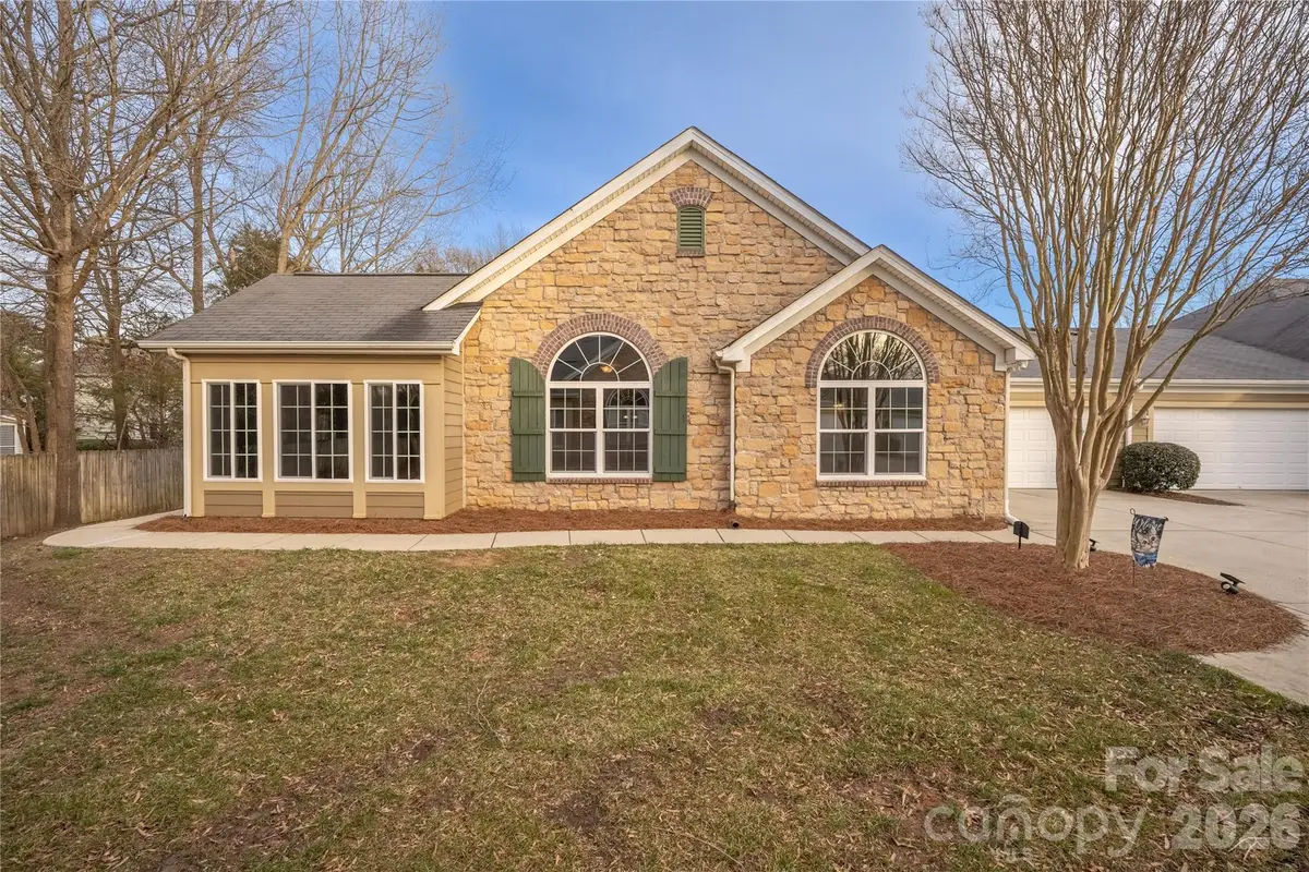 5515 Prosperity View Drive, Charlotte, NC 28269 - #1