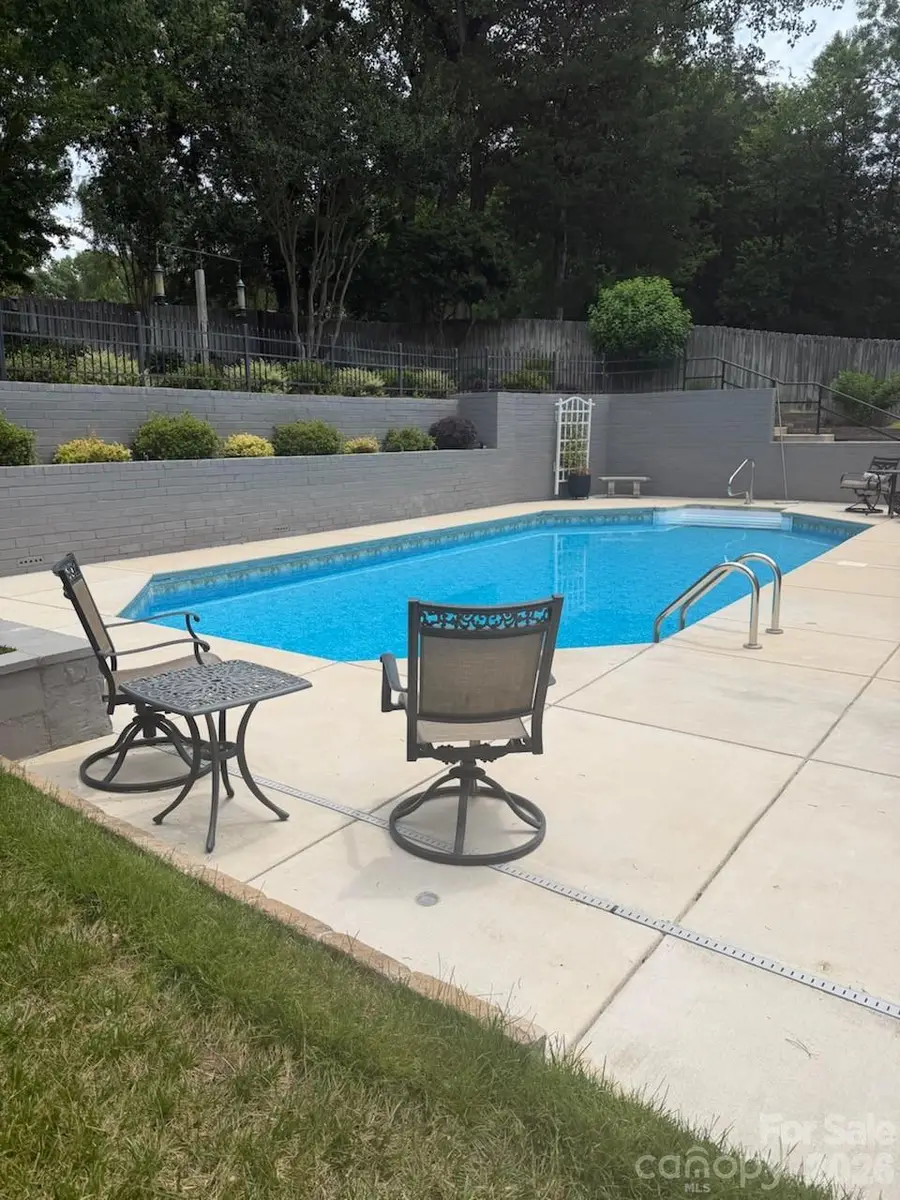 4013 Bridgewood Lane, Charlotte, NC 28226 - #2