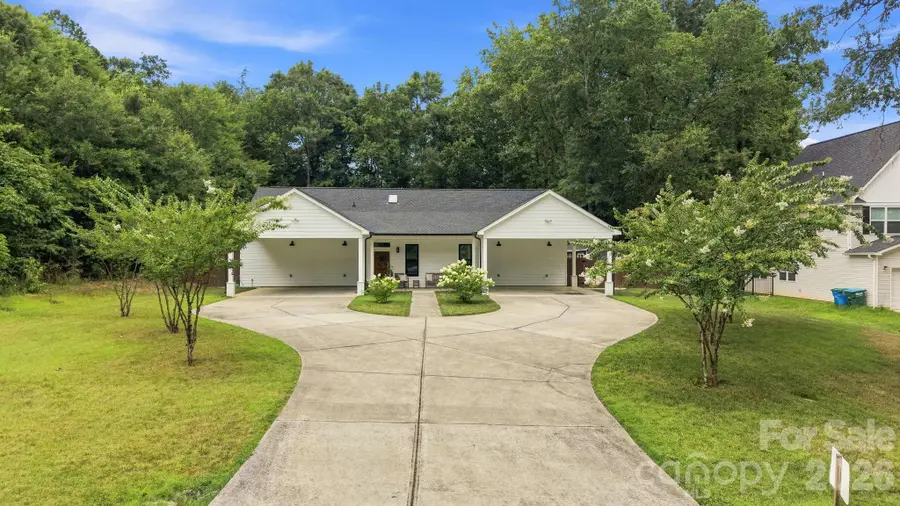 4515 Lindsay Lane, Matthews, NC 28105 - #2