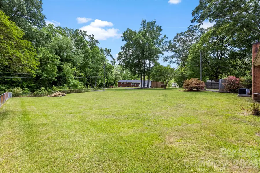 8315 Westbourne Drive, Charlotte, NC 28216 - #3