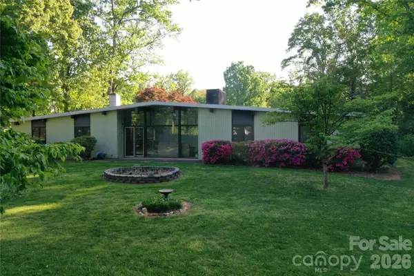 2842 Dogwood Drive, Claremont, NC 28610