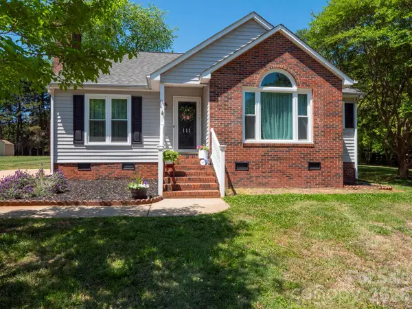 111 Louisbourg Court, Gastonia, NC 28056