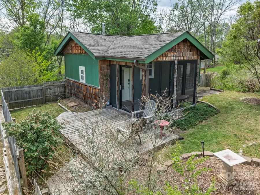 18 Hopedale Circle, Asheville, NC 28806 - #2