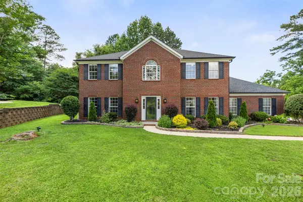 5302 Fairgrove Lane, Harrisburg, NC 28075