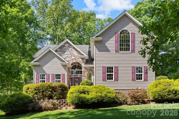3083 Three Wood Drive, Denver, NC 28037