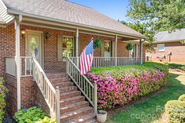2111 Wayles Court, Gastonia, NC 28056