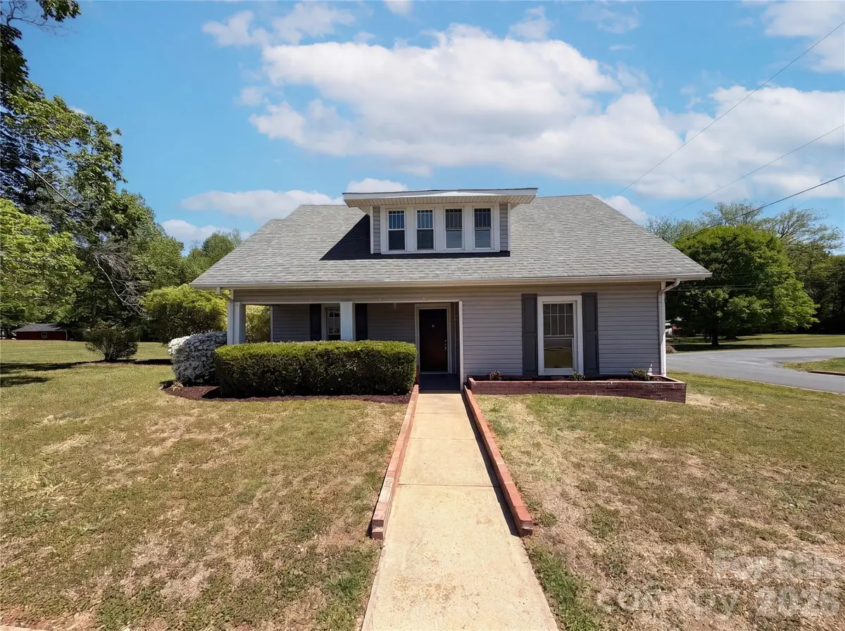 215 S Ferry Road, New London, NC 28127 - #1