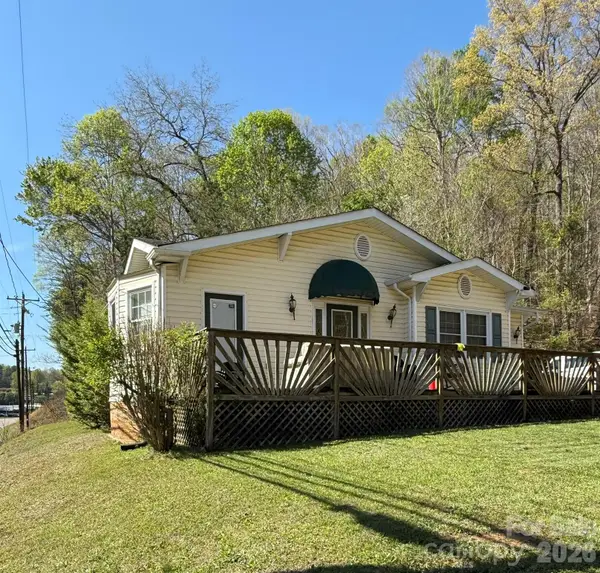 880 N Main Street, Marion, NC 28752