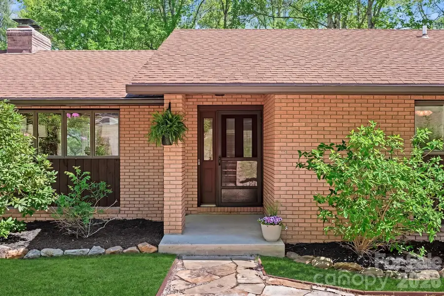52 Mark Twain Road, Asheville, NC 28805 - #3