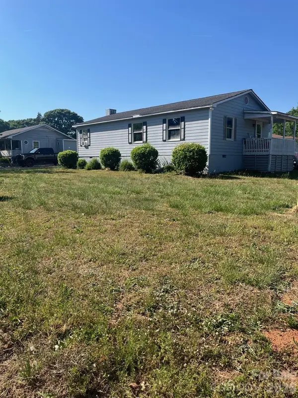 11504 Moores Chapel Road, Charlotte, NC 28214