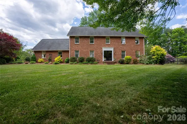 372 Baymount Drive, Statesville, NC 28625