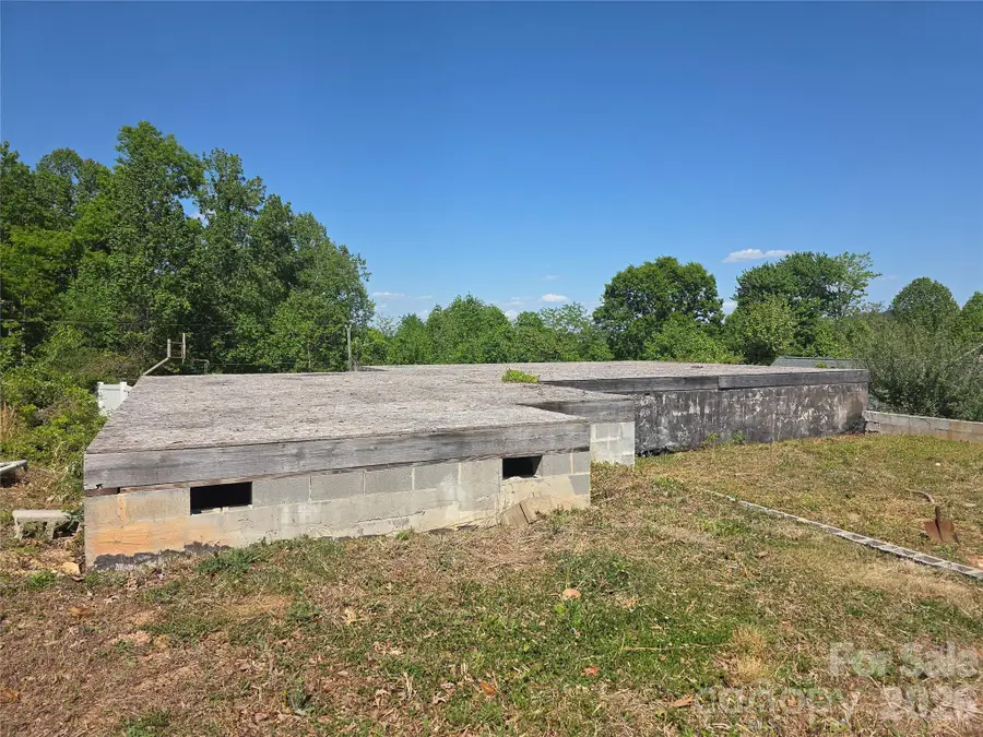 68 Nancy Tolley Street, Marion, NC 28752 - #2