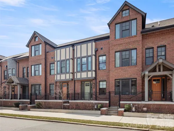 221 Broadway Street, Asheville, NC 28801