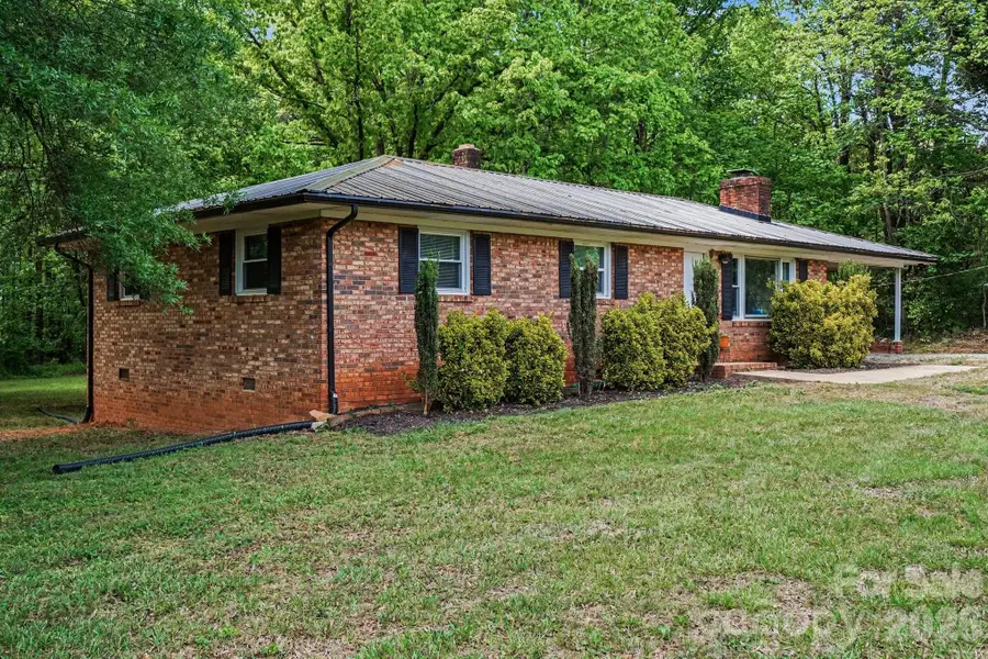 371 Sharon School Road, Statesville, NC 28677 - #3