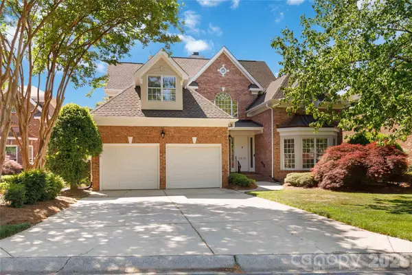 5613 Fairway View Drive, Charlotte, NC 28277