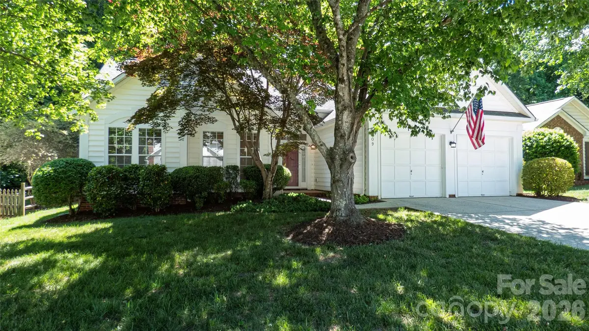 6009 Skyline Drive, Charlotte, NC 28269 - #1